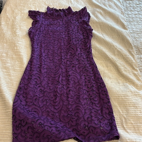 Alexia Admor purple lace dress - Picture 3 of 12